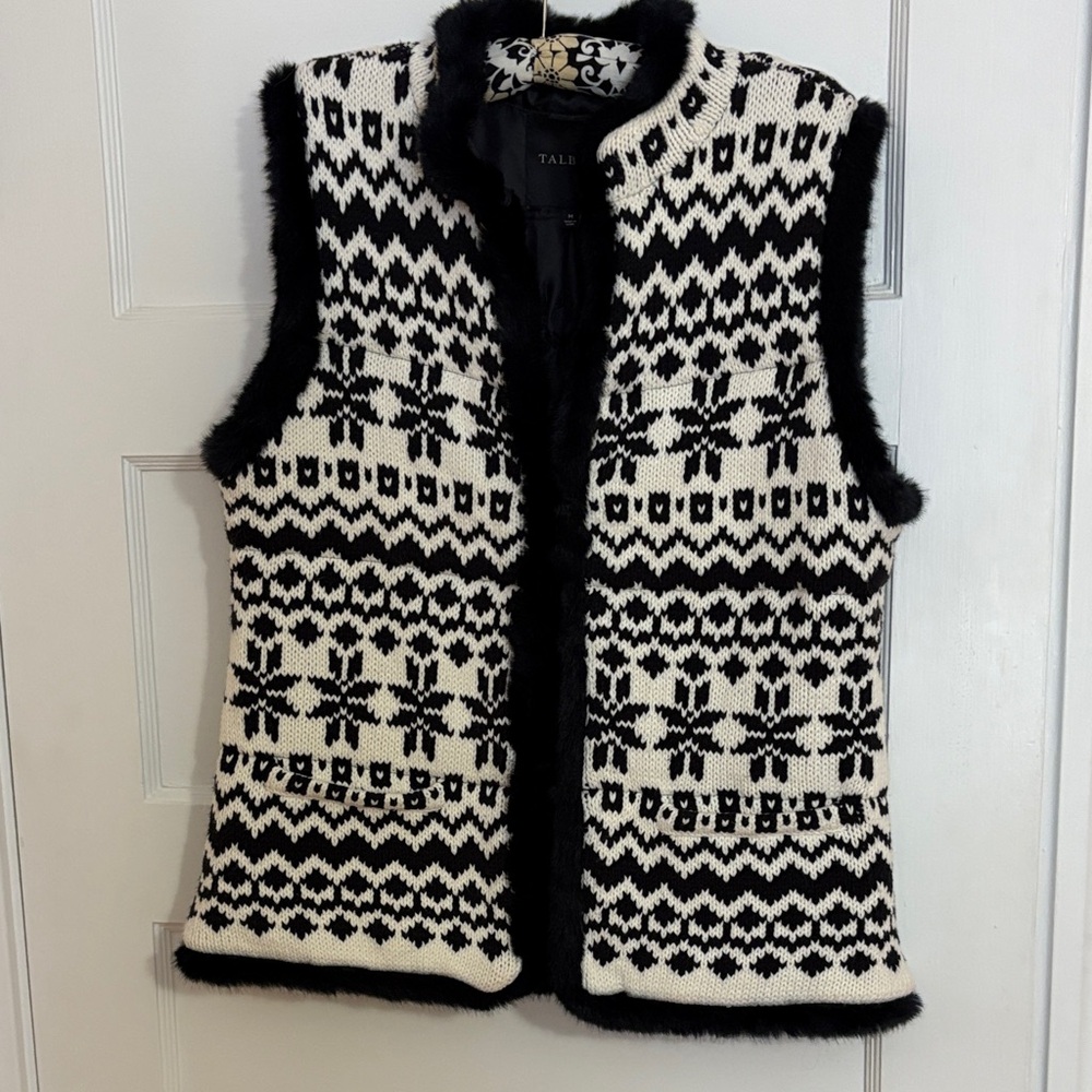 Talbots Black and White Knit Vest With black Fur Trim. Size M. Cotton/Acrylic.
